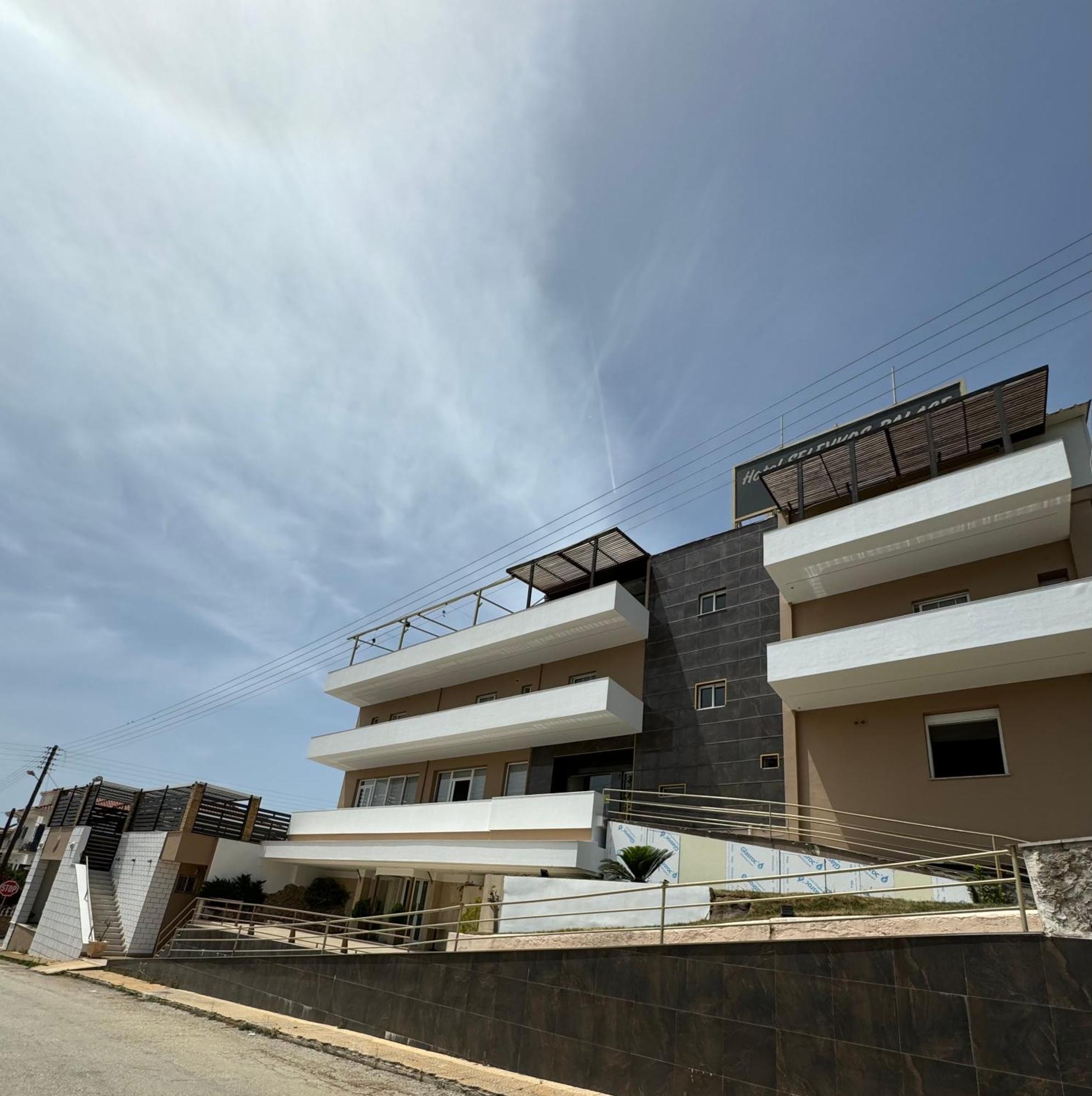 Selefkos Palace Igoumenitsa Exteriör bild